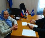 old 109944 Депутат Госсобрания РМ помог обновить мемориальную табличку на памятнике маршалу Сергею Ахромееву