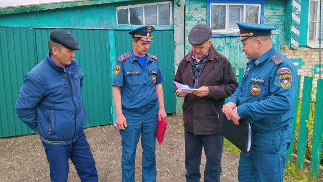 old 110123 В деревне Суродеевка местным жителям рассказали о правилах пожарной безопасности
