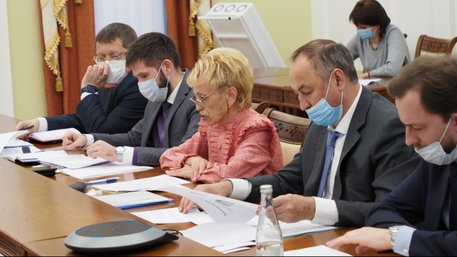 old 110215 В Мордовии 90% детей и подростков вакцинировали от коронавируса