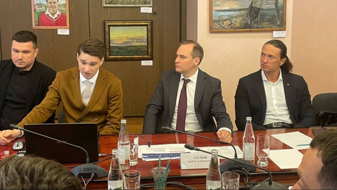 old 110232 Глава Мордовии встретился с членами делового клуба «Сколково»