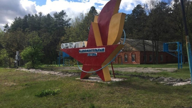 old 110489 Председатель Правительства Мордовии проверил ход ремонта в детском лагере «Орбита»