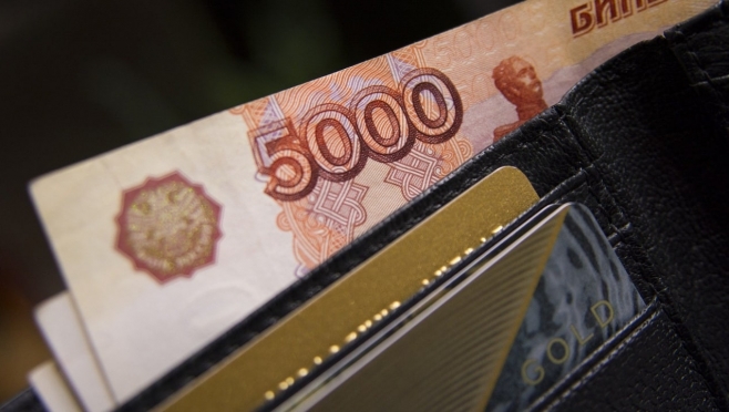 old 110600 Житель Саранска хотел перевести 100 рублей, а мошенники украли с его карты почти 60 тысяч
