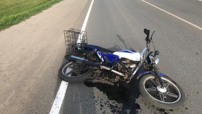 old 110877 В Ардатовском районе подросток на мопеде не уступил дорогу «Ладе»