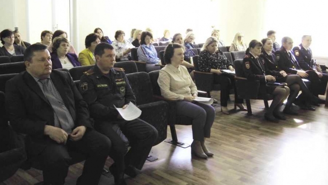 old 110982 В Рузаевском районе на лето трудоустроили более 200 подростков