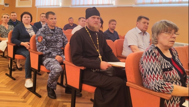 old 111190 В Зубово-Полянском районе обсудили антитеррористическую безопасность во время июньских праздников