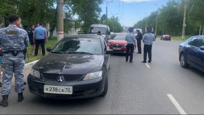 old 111618 В Саранске отлавливали должников