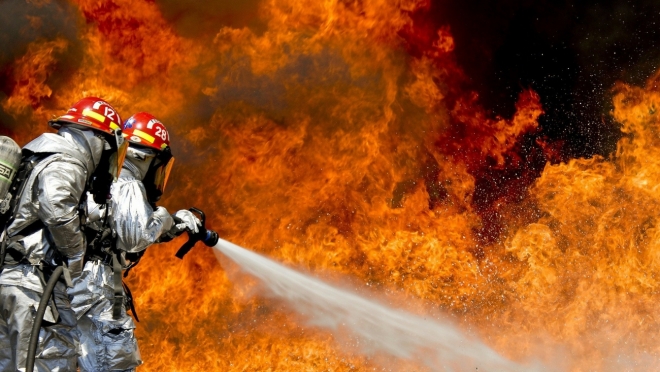 old 112143 Огонь уничтожил дом и сарай в Зубово-Полянском районе – один человек пострадал