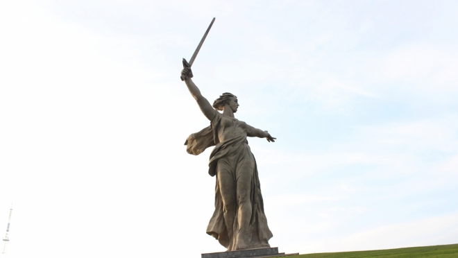 old 112219 В Киеве хотят «декоммунизировать» статую Родины-матери