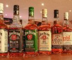 old 112753 Производитель бурбона Jim Beam продает бизнес в России