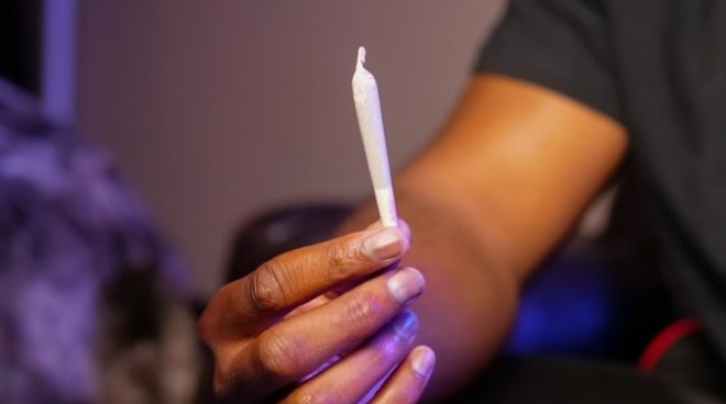 old 112764 В РМ в посылке с конфетами и сигаретами нашли наркотики