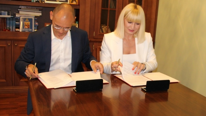 old 113009 Сбербанк и МГУ им. Н.П.Огарева подписали соглашение о сотрудничестве