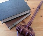 old 113109 В Саранске суд взыскал средства в пользу работника, который получил ожог век в области лица 1 степени