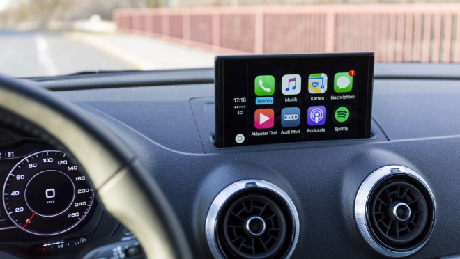 old 113744 Компания Apple создала программу CarPlay, чтобы подключать телефон к интерфейсу автомобиля