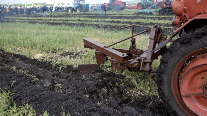 old 114243 На «службе» у мордовских аграриев — более 2400 тракторов