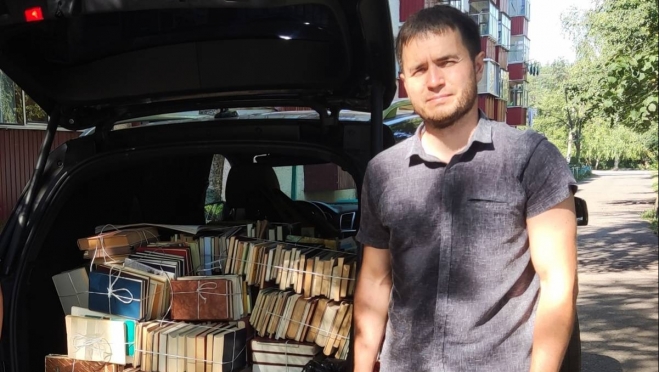 old 114448 Жители Саранска собрали книги Донбассу и освобожденным территориям Украины
