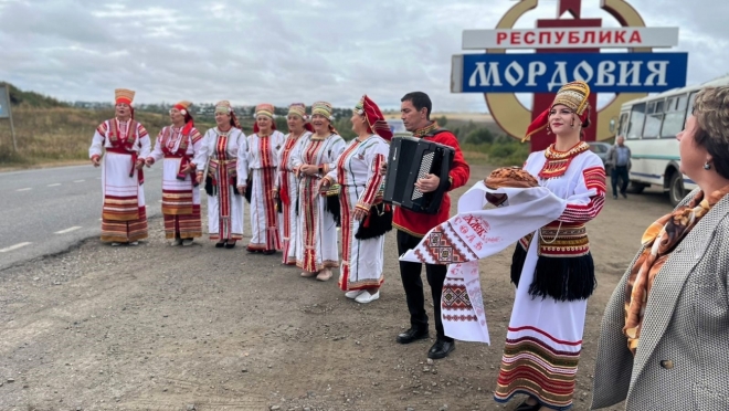 old 114690 В Мордовии встретили участников эстафеты «Бег Гармонии»