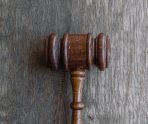 Жителя Мордовии отправили в колонию за кражу борсетки с деньгами 8 Жителя Мордовии отправили в колонию за кражу борсетки с деньгами old 115015 Жителя Мордовии отправили в колонию за кражу борсетки с деньгами