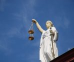 Суд в Санкт-Петербурге арестовал местного жителя за поджог военкомата 11 Суд в Санкт-Петербурге арестовал местного жителя за поджог военкомата old 115602 Суд в Санкт-Петербурге арестовал местного жителя за поджог военкомата