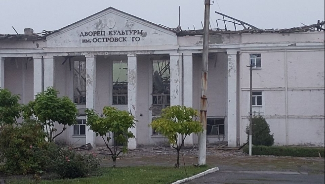 old 115636 В ЛНР украинские военные разрушили дворец культуры