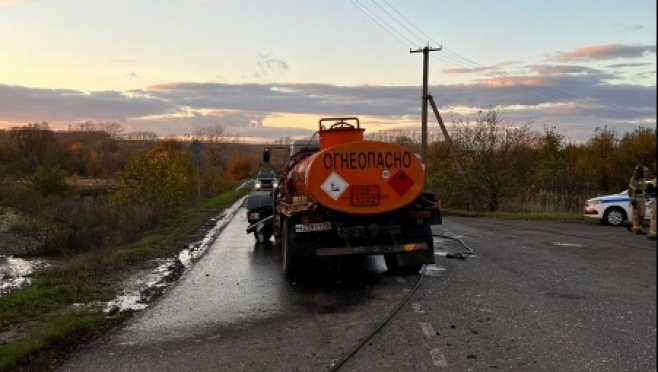 old 116125 В Чамзинском районе водитель ВАЗа не уступил дорогу бензовозу
