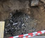 old 116283 Девушка в Казани провалилась под землю