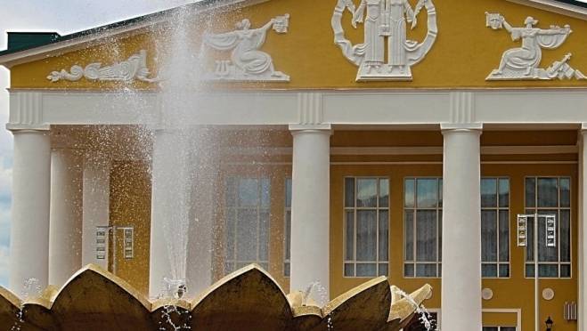 old 117978 Любители театра могут покупать билеты на спектакли Русского драматитчекого театра Республики Мордовия через цифровой сервис Сбера "Афиша"