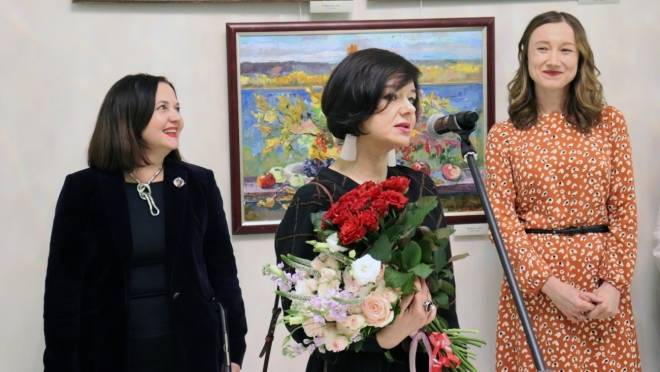 В Саранске открылась персональная выставка Анны Сливковой «Палитра радости» 4 В Саранске открылась персональная выставка Анны Сливковой «Палитра радости» old 118011 В Саранске открылась персональная выставка Анны Сливковой «Палитра радости»