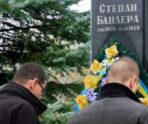 Польский премьер-министр отдал дань памяти Бандере и назвал его другом поляков 9 Польский премьер-министр отдал дань памяти Бандере и назвал его другом поляков old 118065 Польский премьер-министр отдал дань памяти Бандере и назвал его другом поляков