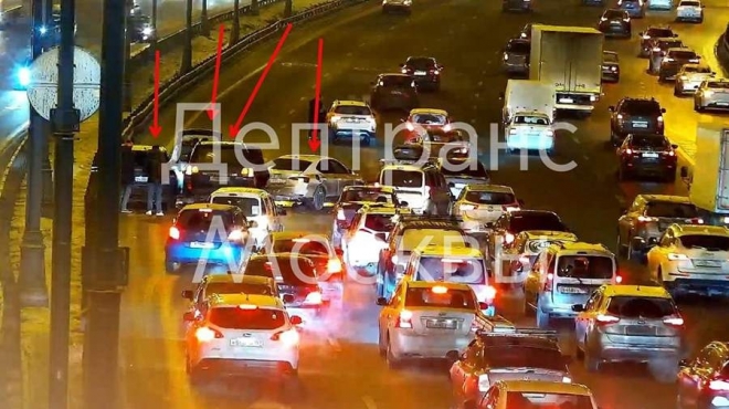 old 118069 На внешней стороне МКАД столкнулись четыре автомобиля