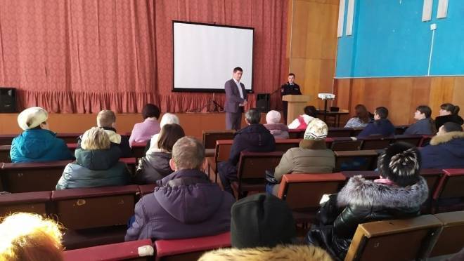 Родителей студентов Атяшевского аграрного техникума попросили следить за соблюдением ПДД их детьми 4 Родителей студентов Атяшевского аграрного техникума попросили следить за соблюдением ПДД их детьми old 118259 Родителей студентов Атяшевского аграрного техникума попросили следить за соблюдением ПДД их детьми