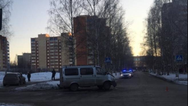 В Саранске ГАЗ столкнулся с иномаркой – пострадали двое 10 В Саранске ГАЗ столкнулся с иномаркой – пострадали двое old 118263 В Саранске ГАЗ столкнулся с иномаркой – пострадали двое