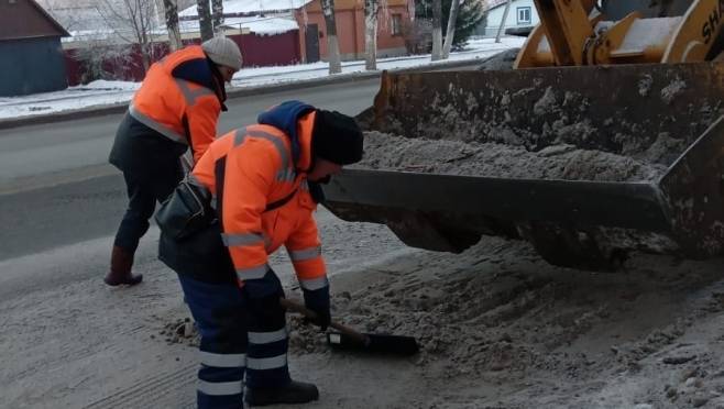 В Саранске дворники наводят порядки на дорогах 8 В Саранске дворники наводят порядки на дорогах old 118265 В Саранске дворники наводят порядки на дорогах