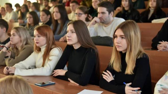 Студенты МГУ им. Н. П. Огарёва встретились со своими потенциальными работодателями 7 Студенты МГУ им. Н. П. Огарёва встретились со своими потенциальными работодателями old 118306 Студенты МГУ им. Н. П. Огарёва встретились со своими потенциальными работодателями