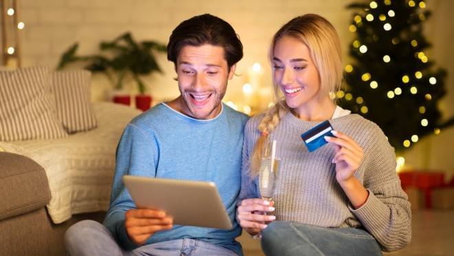 В дни распродаж трафик на маркетплейсах вырос на 20% в сравнении с октябрем – Tele2 12 В дни распродаж трафик на маркетплейсах вырос на 20% в сравнении с октябрем – Tele2 old 118391 В дни распродаж трафик на маркетплейсах вырос на 20% в сравнении с октябрем – Tele2