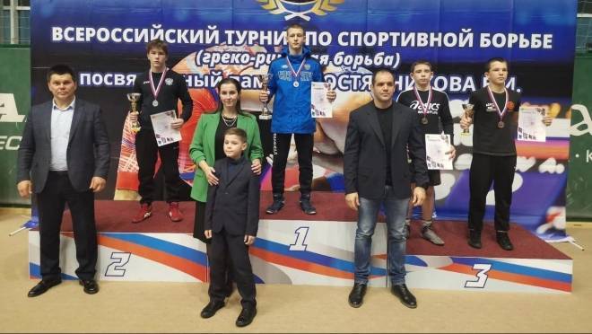 old 118689 Спортсмены из Рузаевки стали победителями борцовского турнира в Рязани