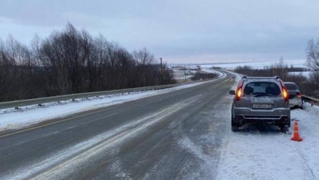 В Лямбирском районе водитель ВАЗа протаранил припаркованную иномарку и сбил пешехода 5 В Лямбирском районе водитель ВАЗа протаранил припаркованную иномарку и сбил пешехода old 118800 В Лямбирском районе водитель ВАЗа протаранил припаркованную иномарку и сбил пешехода