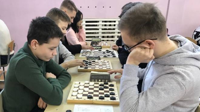 Финал городских соревнований по шашкам прошел в Саранске 5 Финал городских соревнований по шашкам прошел в Саранске old 118931 Финал городских соревнований по шашкам прошел в Саранске