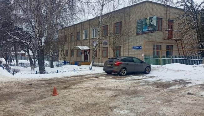 old 119492 В Ковылкино парень сбил пенсионерку на стоянке