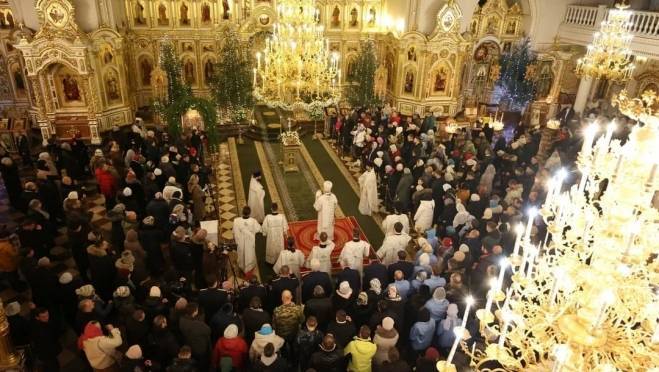 old 119579 Глава РМ встретил Рождество вместе с прихожанами Кафедрального собора Феодора Ушакова