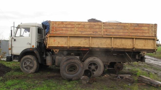 old 120072 В Чамзинском районе братьев осудили за хищение 300 литров дизтоплива и электроинструментов
