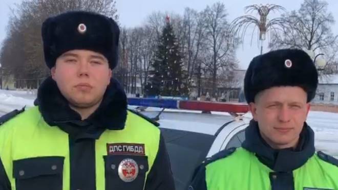 old 120268 Автоледи из Крымска поблагодарила автоинспекторов Ромодановского района за помощь на дороге