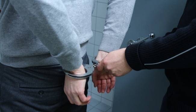 old 120347 18-летний житель Саранска, второй раз напавший на полицейского, получил срок