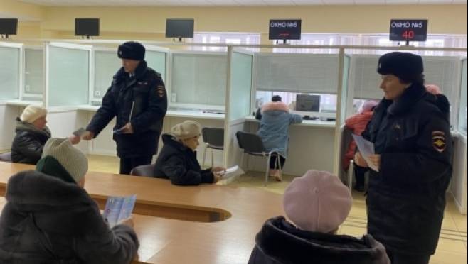old 120380 Полицейские напомнили жителям Мордовии правила финансовой безопасности