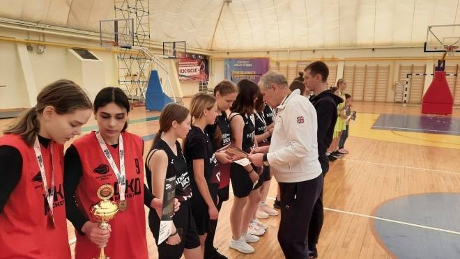 Спортсменки из Саранска победили в зональном этапе «Локобаскет - Школьная лига» 6 Спортсменки из Саранска победили в зональном этапе «Локобаскет - Школьная лига» old 120410 Спортсменки из Саранска победили в зональном этапе «Локобаскет - Школьная лига»