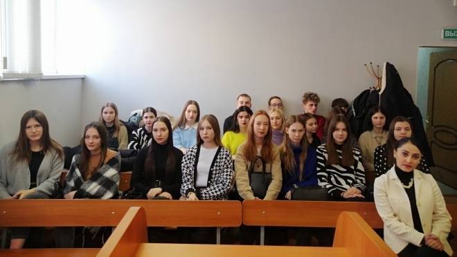 Студенты Саранского государственного промышленно-экономического колледжа посетили суд 12 Студенты Саранского государственного промышленно-экономического колледжа посетили суд old 120781 Студенты Саранского государственного промышленно-экономического колледжа посетили суд
