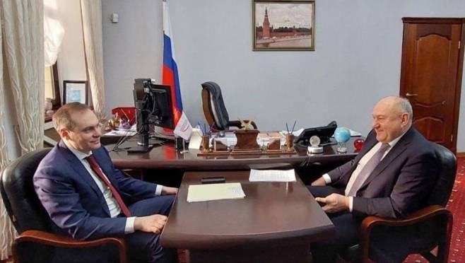Состоялась рабочая встреча Главы РМ и генерального директора Фонда содействия инновациям 4 Состоялась рабочая встреча Главы РМ и генерального директора Фонда содействия инновациям old 120901 Состоялась рабочая встреча Главы РМ и генерального директора Фонда содействия инновациям