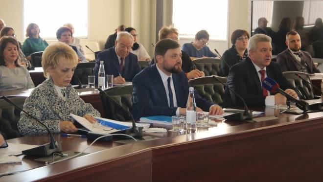 old 121108 В Мордовии будут разбираться, почему в органах соцзащиты «зависают» вакансии