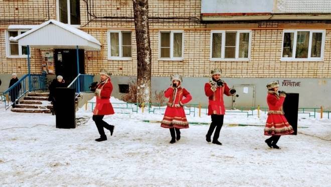 old 121381 В Ленинском районе Саранска прошел праздник двора «Широкая масленица»