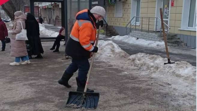 40 тонн песко-соляной смеси бросили на борьбу с гололедом в Саранске 9 40 тонн песко-соляной смеси бросили на борьбу с гололедом в Саранске old 121573 40 тонн песко-соляной смеси бросили на борьбу с гололедом в Саранске