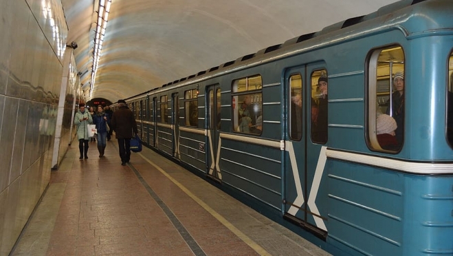 15-летнего подростка толкнули под поезд на станции «Киевская» в Москве 13 15-летнего подростка толкнули под поезд на станции «Киевская» в Москве old 121902 15-летнего подростка толкнули под поезд на станции «Киевская» в Москве